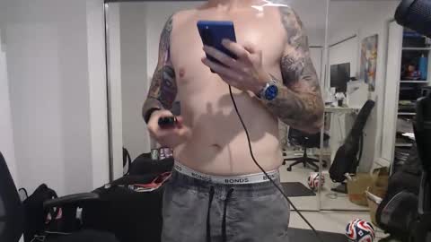 ic987 online show from April 3, 2:13 pm