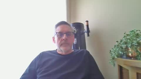 icanhelpu43 online show from February 1, 6:19 pm