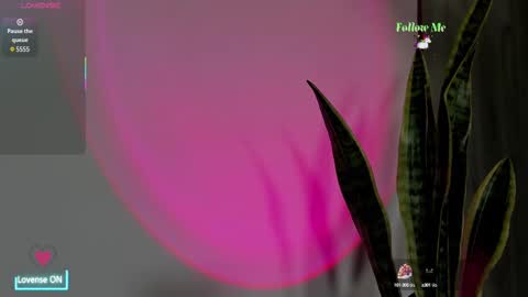 Snapshot of ice_princess__ chatting on October 9, 12:10 pm Crystall online show from October 9, 12:10 pm