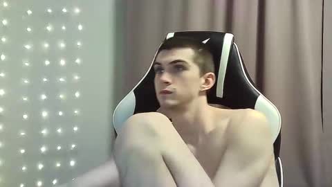 MAX online show from January 27, 5:48 pm