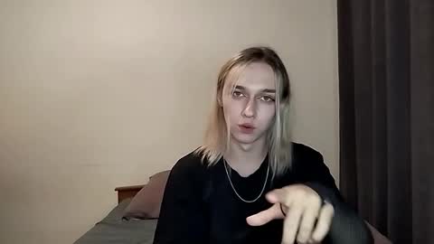 Jade online show from November 9, 1:58 pm