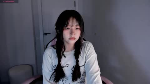 Hitomi   online show from October 26, 7:35 pm