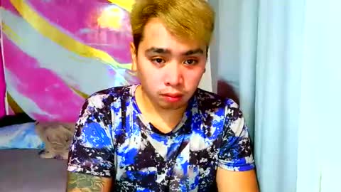 Snapshot of iconic_vince chatting on October 6, 4:14 pm iconic_vince online show from October 6, 4:14 pm