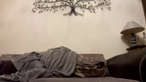 icums4u online show from December 1, 4:05 pm