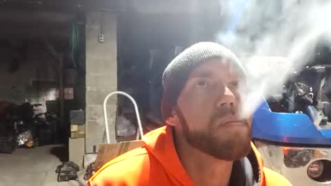 Snapshot of icyfucktoy chatting on February 19, 5:49 am icyfucktoy online show from February 19, 5:49 am