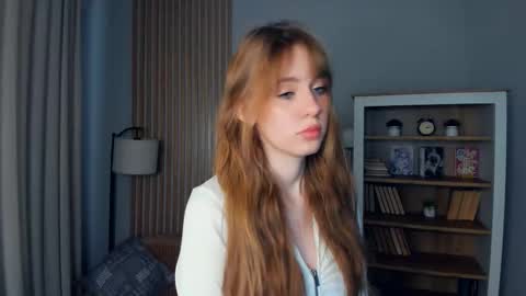 Snapshot of icyhoneybite chatting on September 25, 9:16 am Jane online show from September 25, 9:16 am