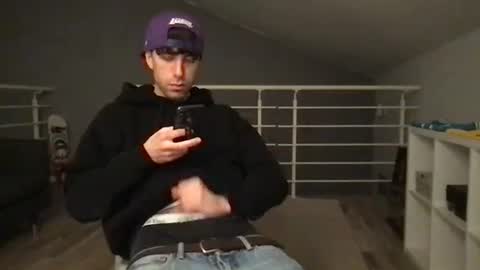 Snapshot of icyninesix chatting on January 31, 3:41 am icyninesix online show from January 31, 3:41 am