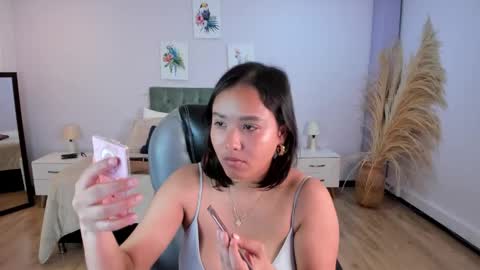 Icy online show from January 8, 12:00 pm