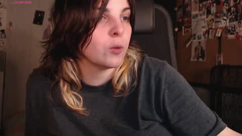 Saya online show from May 24, 10:27 pm