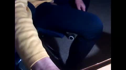 igipuk1979 online show from April 2, 8:05 pm