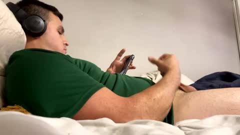 Jerkingoff online show from October 5, 9:00 pm