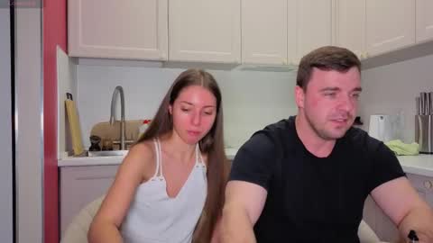 Julia and Mira online show from November 5, 5:59 pm