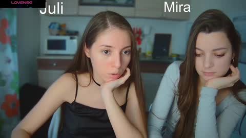 Snapshot of ihavepaws33 chatting on March 1, 2:13 pm Julia and Mira online show from March 1, 2:13 pm