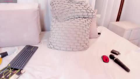 Zoe online show from March 16, 5:44 am