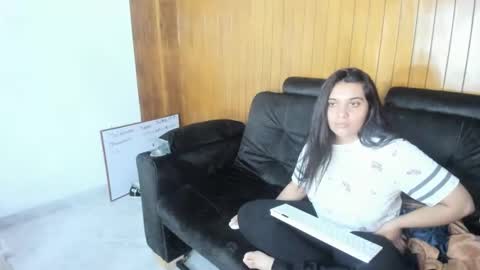 valentina online show from March 10, 3:45 am