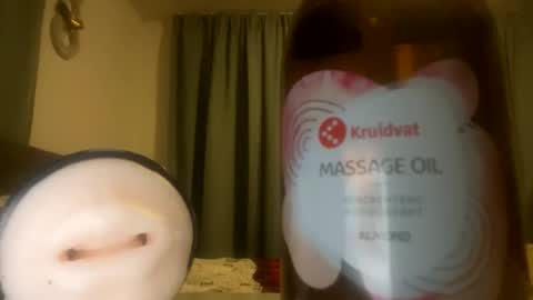 ikpcngcuojur online show from April 16, 11:29 pm