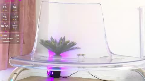 Emma online show from October 13, 10:17 am