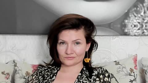 Snapshot of illegalbeauty87 chatting on January 3, 11:55 pm Ingrid or more easier...Miss GoDDess Mistress online show from January 3, 11:55 pm