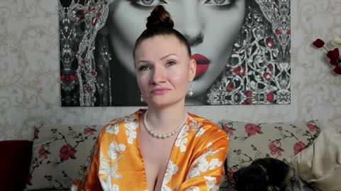 Snapshot of illegalbeauty87 chatting on February 3, 7:51 am Ingrid or more easier...Miss GoDDess Mistress online show from February 3, 7:51 am