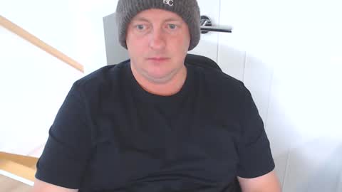 Beachside Lad online show from May 7, 3:24 am