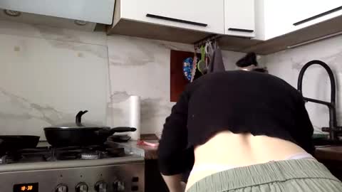 iloveboobsbitch online show from April 3, 7:59 am