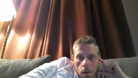 Ilovesquirterz1 online show from February 15, 6:44 am