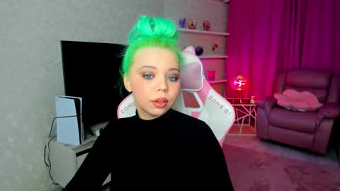 Roxy online show from January 16, 9:02 pm