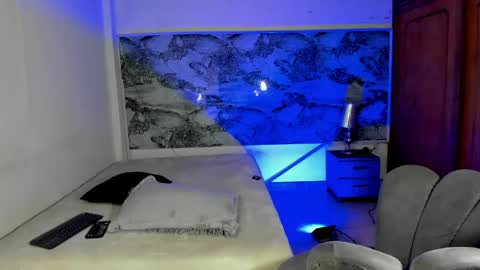 ANDRESRH  online show from May 23, 4:52 am