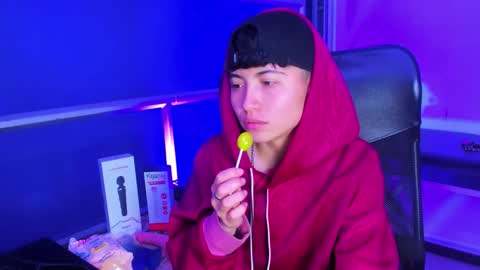 mathias online show from December 19, 5:25 am