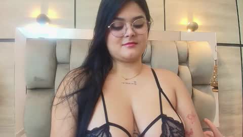 Snapshot of im_mou_ chatting on September 22, 12:42 pm im mou online show from September 22, 12:42 pm