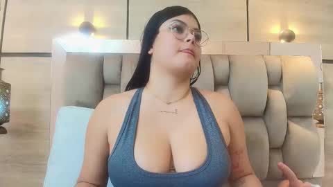 Snapshot of im_mou_ chatting on September 24, 3:30 pm im mou online show from September 24, 3:30 pm