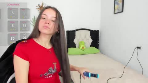 im_tulipan online show from April 21, 7:54 pm
