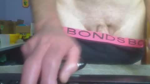 Aussie Guy online show from February 13, 2:45 am