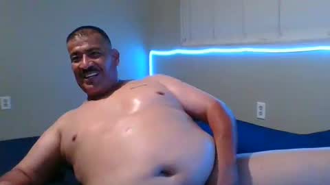 imbackmandosuknw online show from September 15, 9:44 am