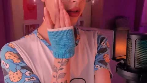 Snapshot of imdamiano chatting on October 17, 9:30 pm Damiano online show from October 17, 9:30 pm