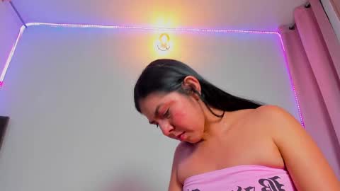 Snapshot of imdayaadams chatting on March 1, 6:24 am Dayana online show from March 1, 6:24 am