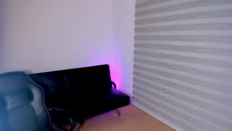 Jero online show from October 10, 11:31 pm