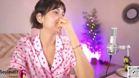 Snapshot of imjess_ chatting on September 29, 2:05 pm imjess_ online show from September 29, 2:05 pm