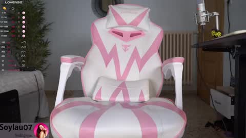 Snapshot of imjess_ chatting on February 14, 6:12 am imjess_ online show from February 14, 6:12 am