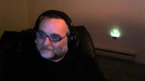 Snapshot of imkmac chatting on October 11, 6:18 am Kel online show from October 11, 6:18 am