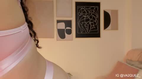 Snapshot of imsarah__ chatting on September 21, 2:48 am Sara online show from September 21, 2:48 am