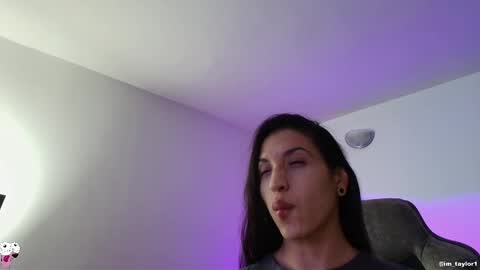 TAYLOR  online show from January 11, 11:55 pm