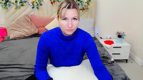 incredible_ariela online show from January 10, 10:54 am