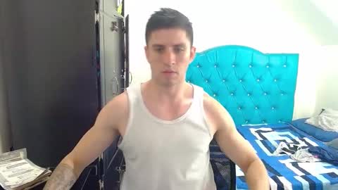 incubus_couple1 online show from February 3, 2:58 am