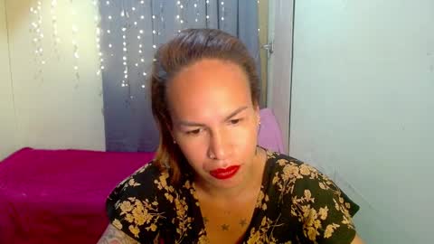 Snapshot of indaypakay_ts chatting on January 30, 7:50 am Pakay online show from January 30, 7:50 am