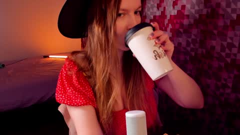 Snapshot of indian_summer_ chatting on January 6, 10:24 am Melissa No Baby or bb sexy etc... online show from January 6, 10:24 am