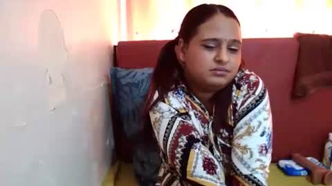 Snapshot of indian_sunshine chatting on October 17, 7:12 am indian_sunshine online show from October 17, 7:12 am