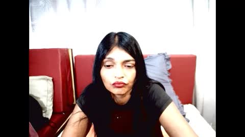 Snapshot of indianalisha chatting on February 12, 1:19 am indianalisha online show from February 12, 1:19 am
