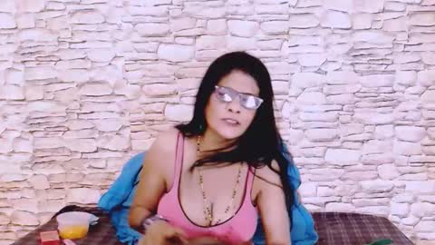 Snapshot of indianallure chatting on February 17, 12:38 pm Femiez online show from February 17, 12:38 pm