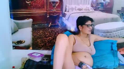 Snapshot of indianallure chatting on February 1, 12:26 pm Femiez online show from February 1, 12:26 pm